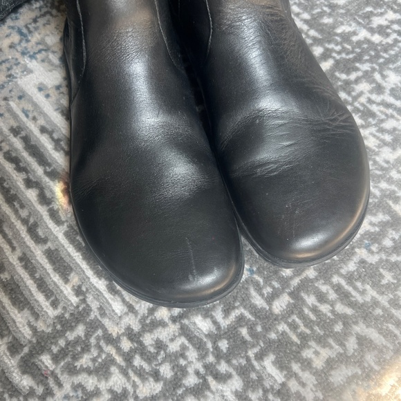 Vivobarefoot Gobi Chelsea EU 39 - 8 US normally - Picture 5 of 9